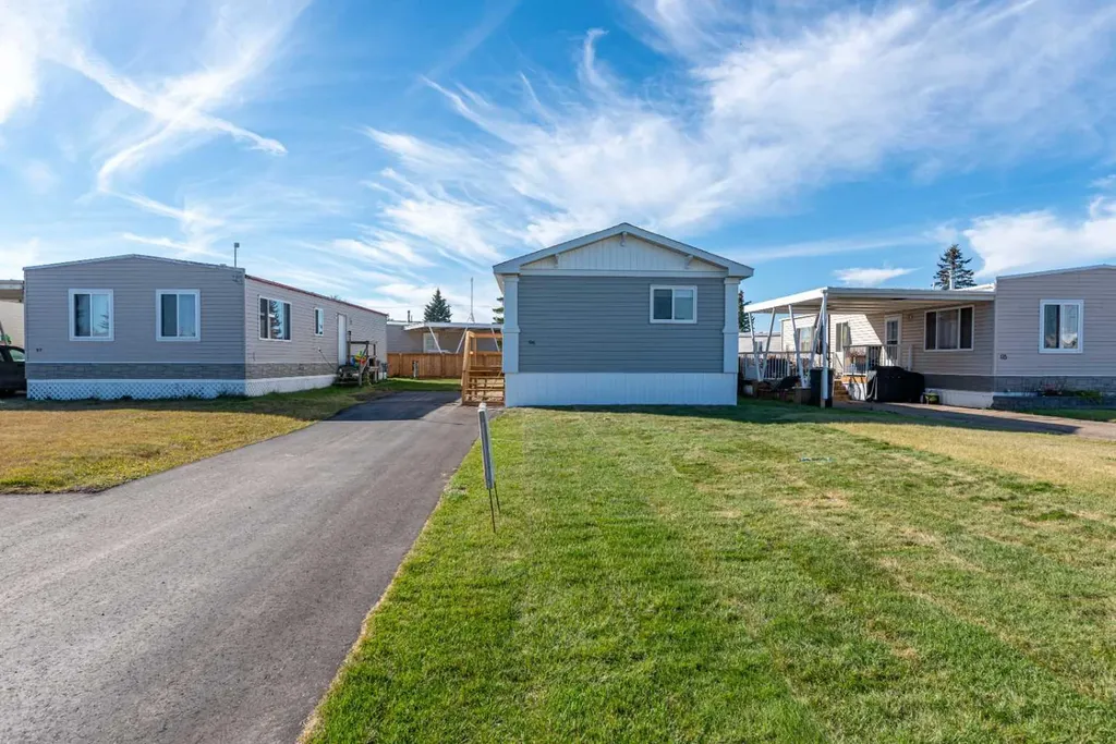 5308 57 Street Lloydminster AB T9V 2A3