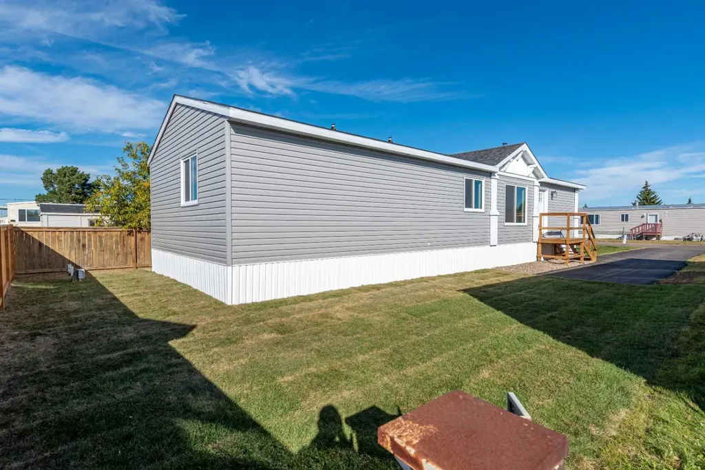 5308 57 Street Lloydminster AB T9V 2A3