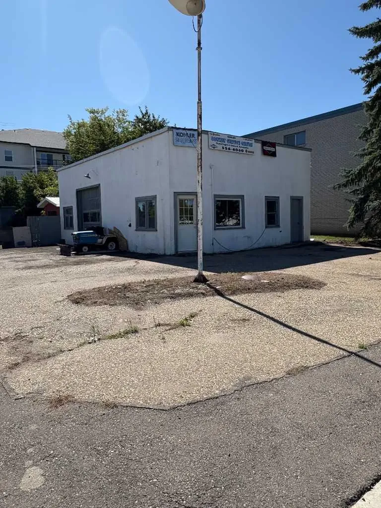 5101 51 Street Olds AB T4H 1H1