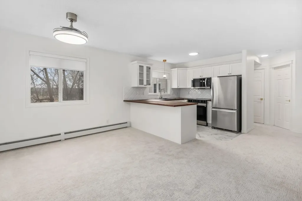 7451 Springbank Boulevard SW Calgary AB T3H4K5