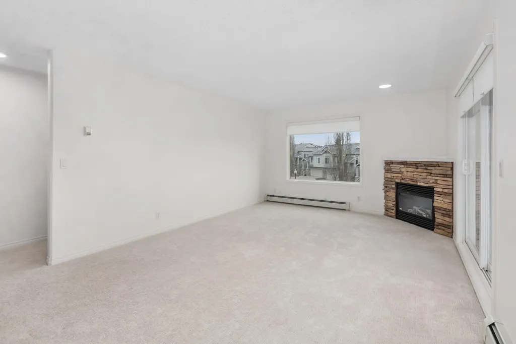 7451 Springbank Boulevard SW Calgary AB T3H4K5