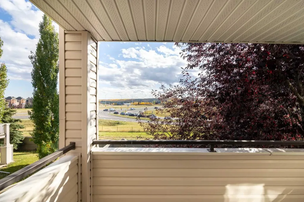 7451 Springbank Boulevard SW Calgary AB T3H4K5