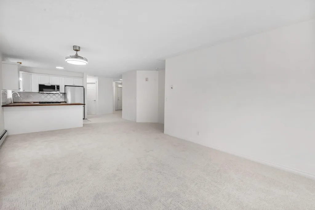 7451 Springbank Boulevard SW Calgary AB T3H4K5