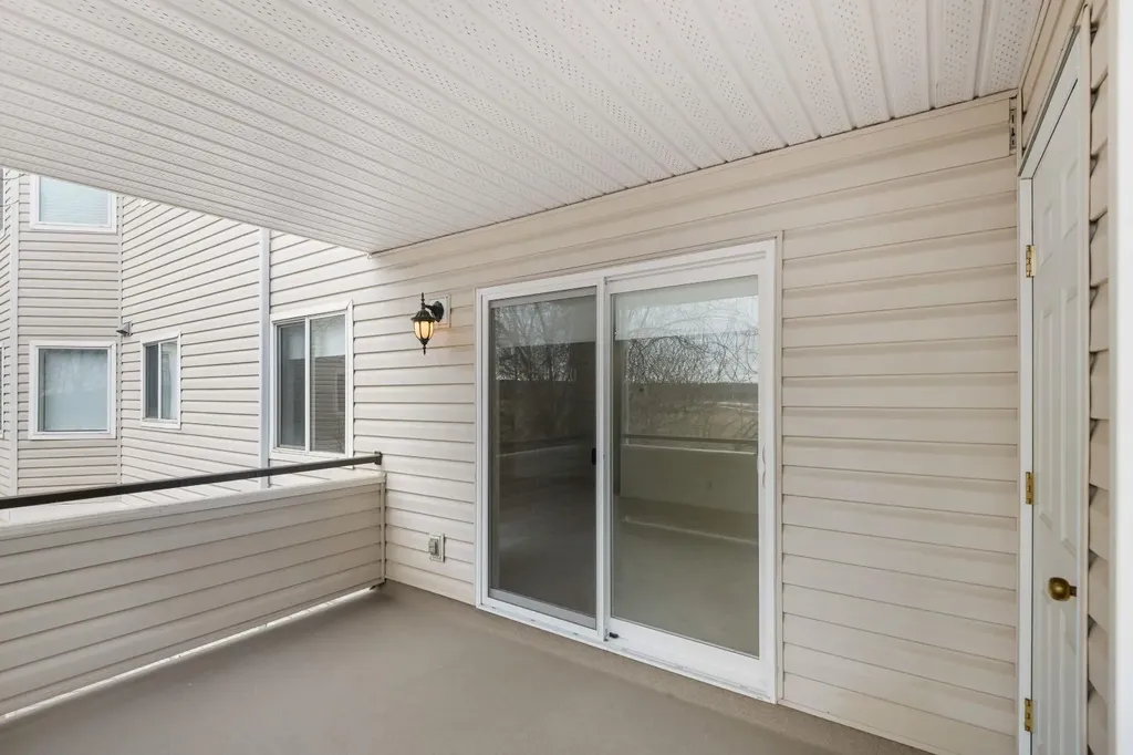7451 Springbank Boulevard SW Calgary AB T3H4K5