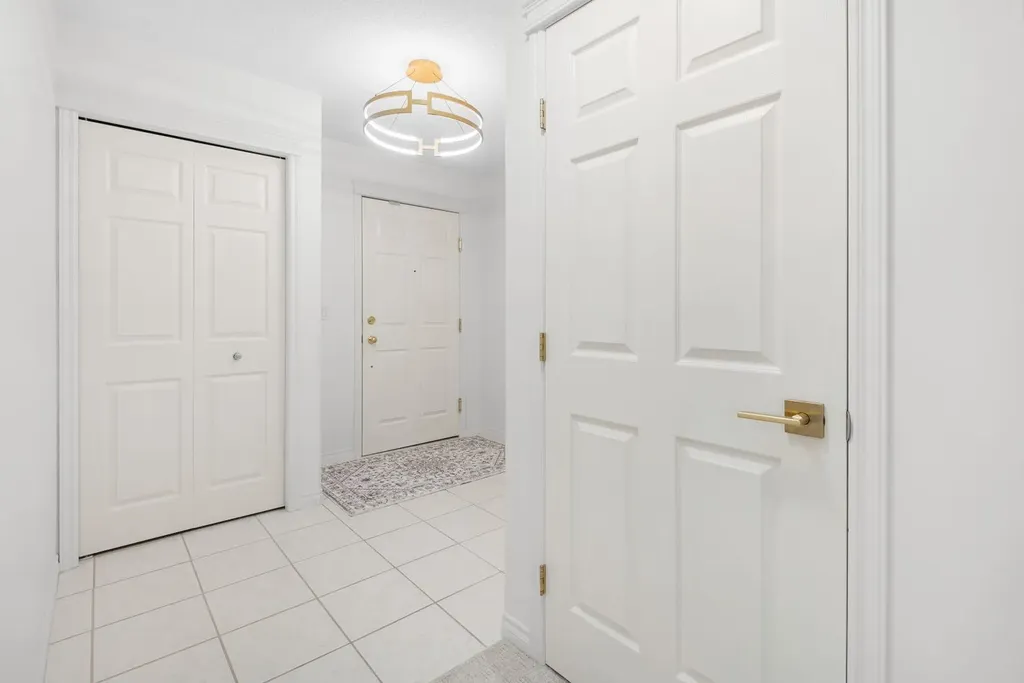7451 Springbank Boulevard SW Calgary AB T3H4K5