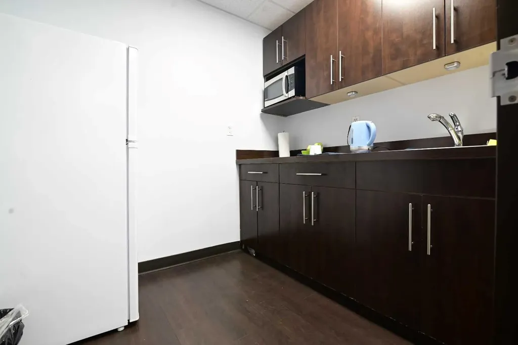 6108 Bowness Road NW Calgary AB T3B 0E1