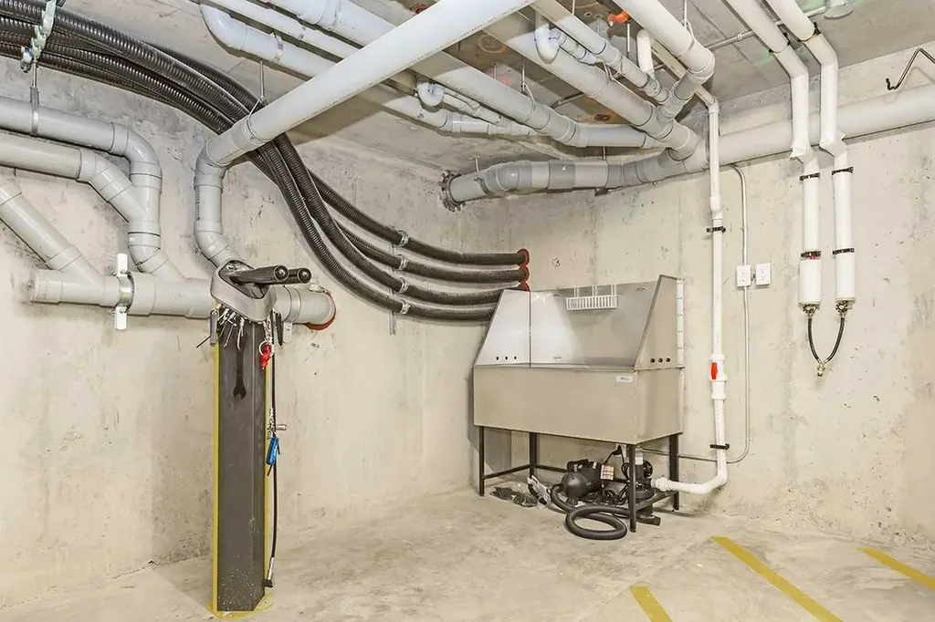 515 4 Avenue NE Calgary AB T2E 0J9