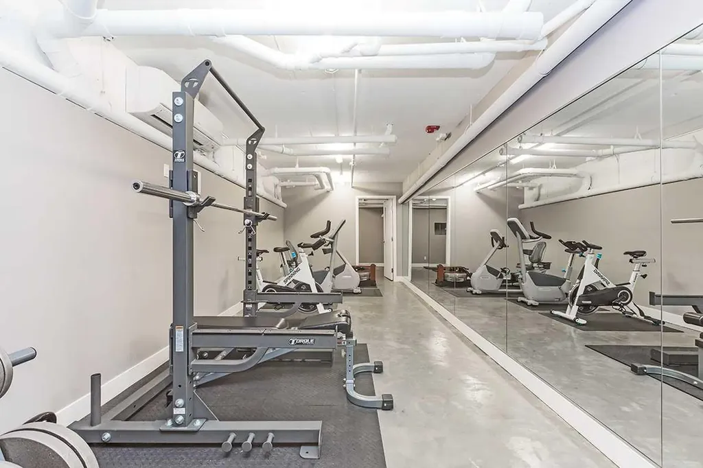 515 4 Avenue NE Calgary AB T2E 0J9
