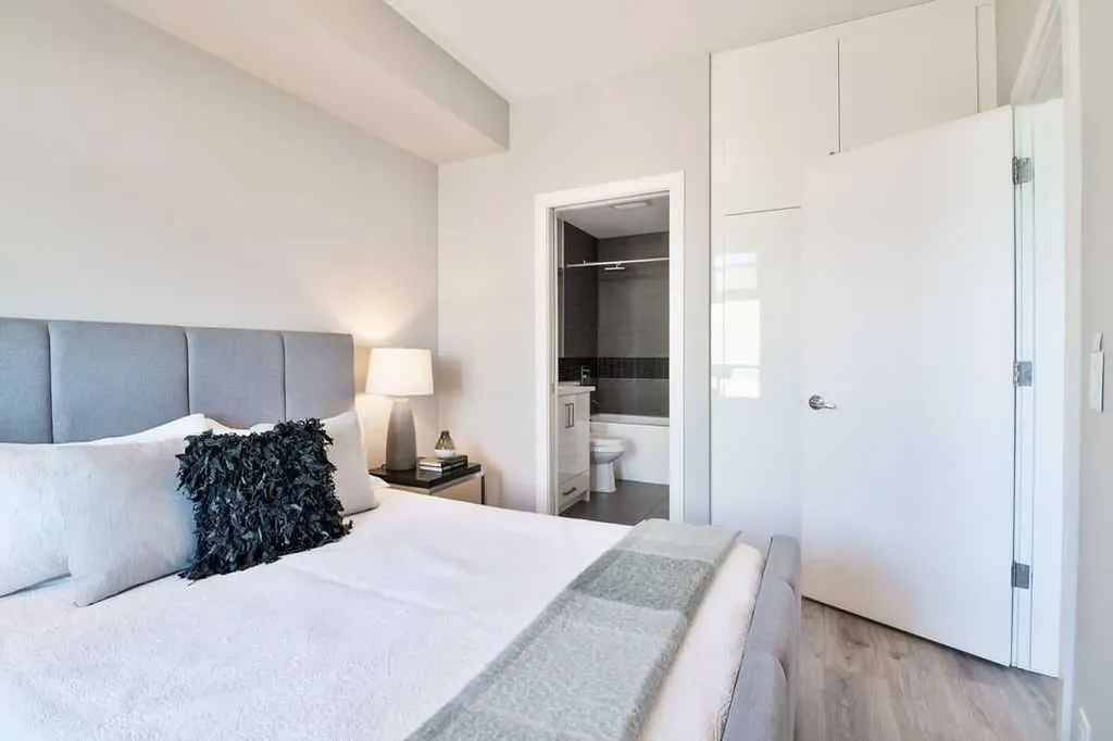 515 4 Avenue NE Calgary AB T2E 0J9