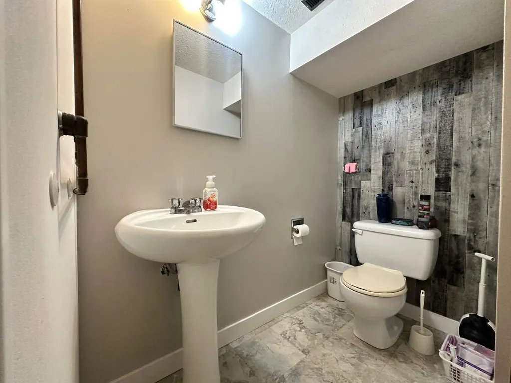 312 Main Street Maidstone SK S0M 1M0