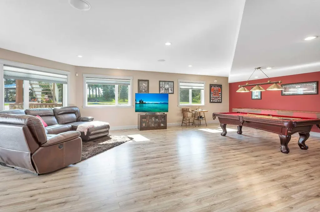 38551 Range Road 21 Rural Red Deer County AB T4E 2M7
