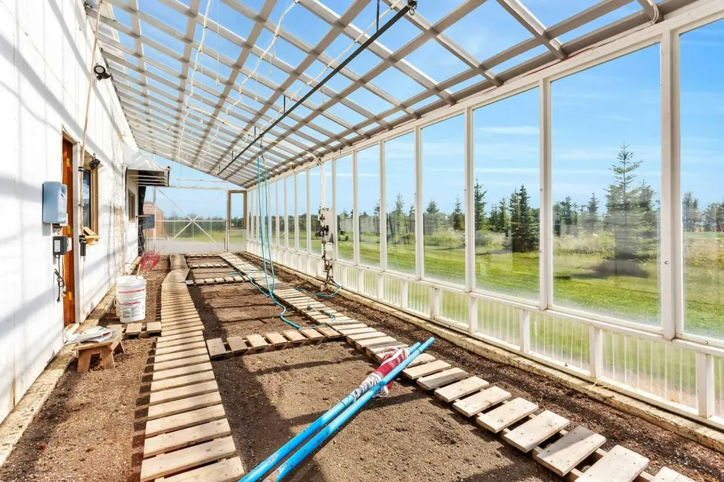 38551 Range Road 21 Rural Red Deer County AB T4E 2M7