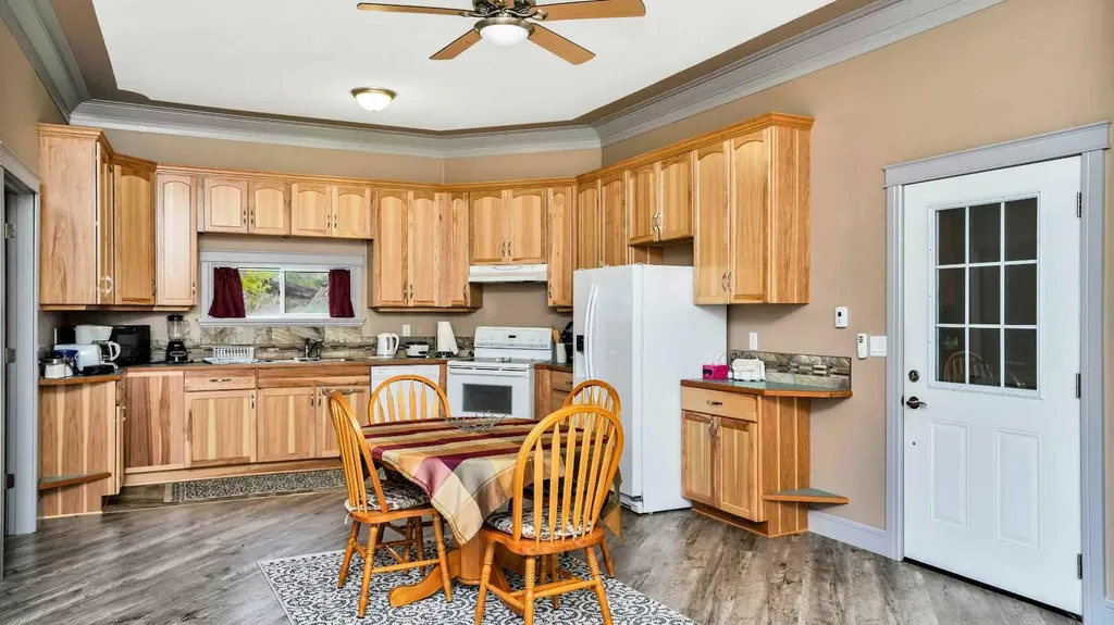 38551 Range Road 21 Rural Red Deer County AB T4E 2M7