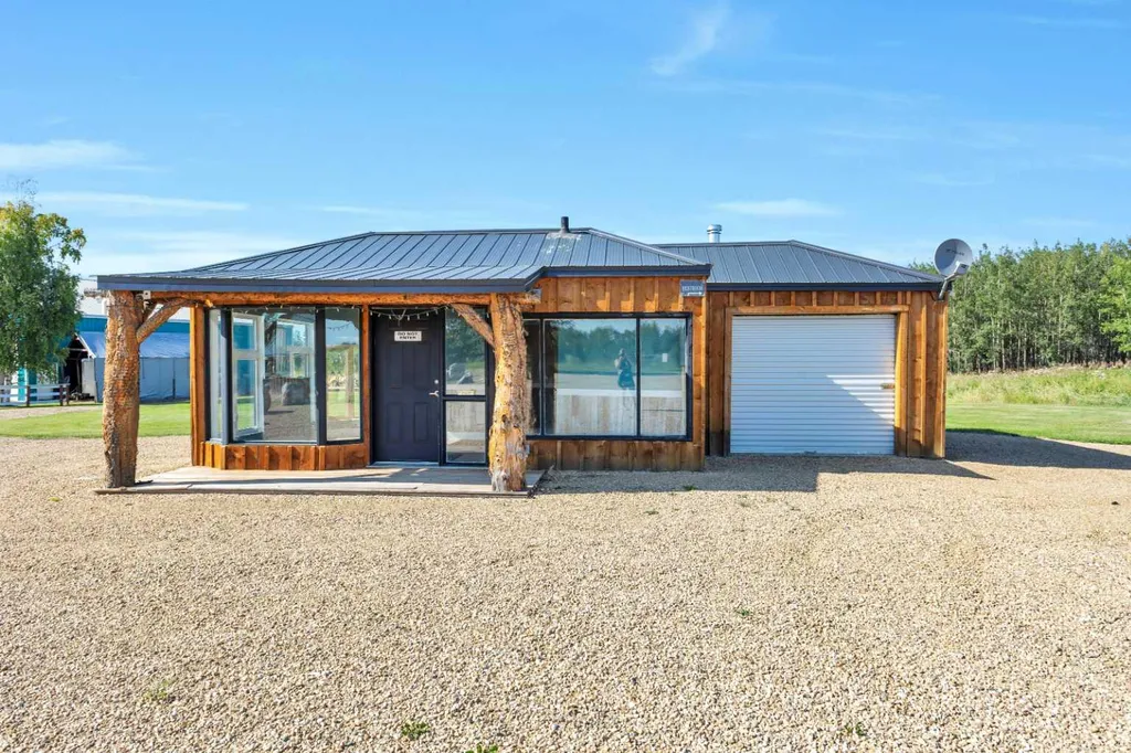 38551 Range Road 21 Rural Red Deer County AB T4E 2M7