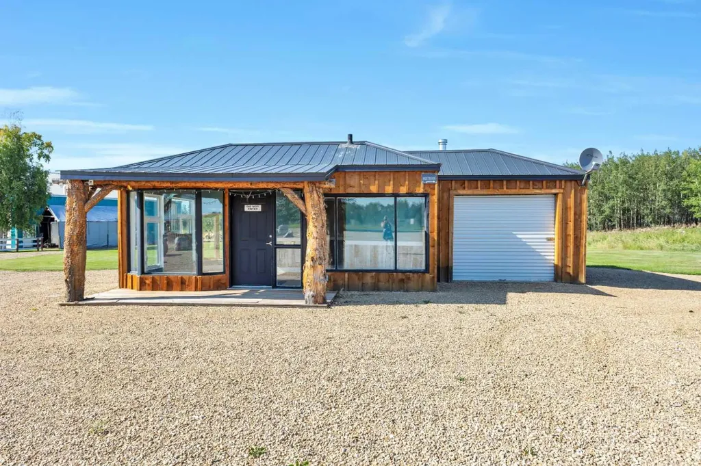 38551 Range Road 21 Rural Red Deer County AB T4E 2M7