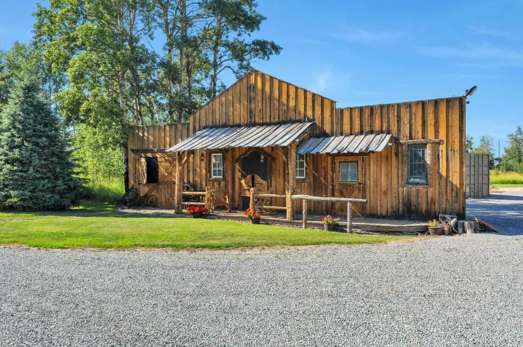 38551 Range Road 21 Rural Red Deer County AB T4E 2M7