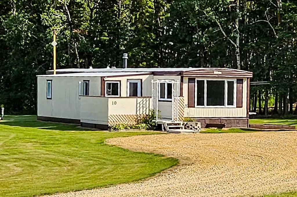 38551 Range Road 21 Rural Red Deer County AB T4E 2M7