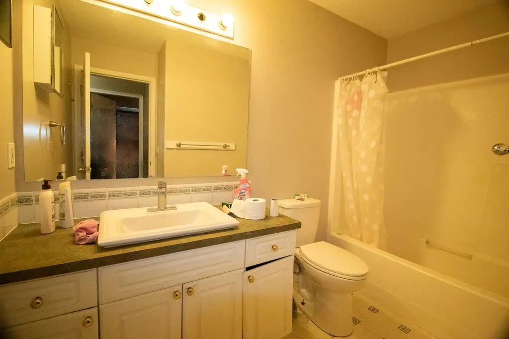 604 19 Street SE High River AB T1V 1V2