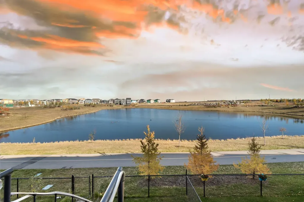 32 Cornerbrook Common NE Calgary AB T3N1M2