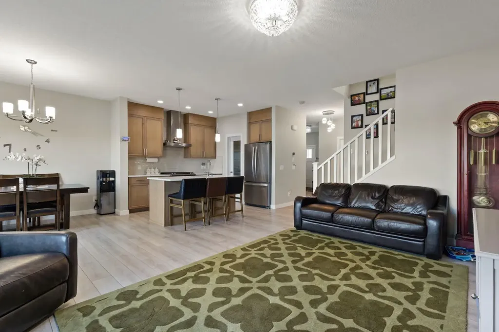 32 Cornerbrook Common NE Calgary AB T3N1M2