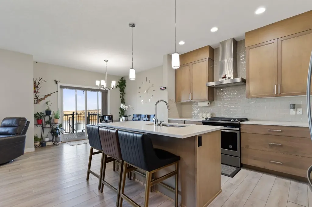 32 Cornerbrook Common NE Calgary AB T3N1M2