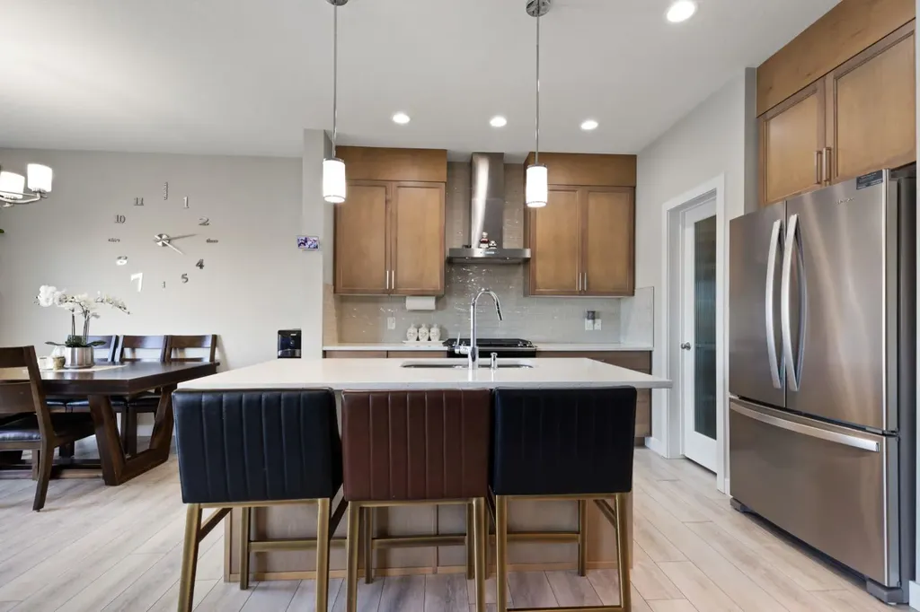 32 Cornerbrook Common NE Calgary AB T3N1M2