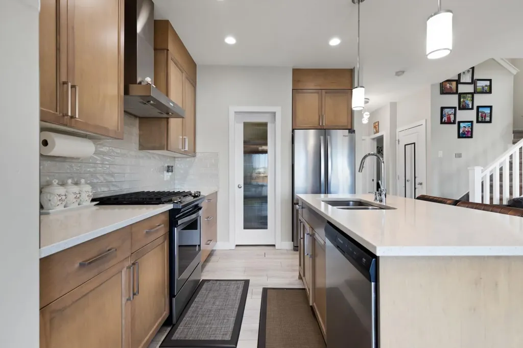 32 Cornerbrook Common NE Calgary AB T3N1M2
