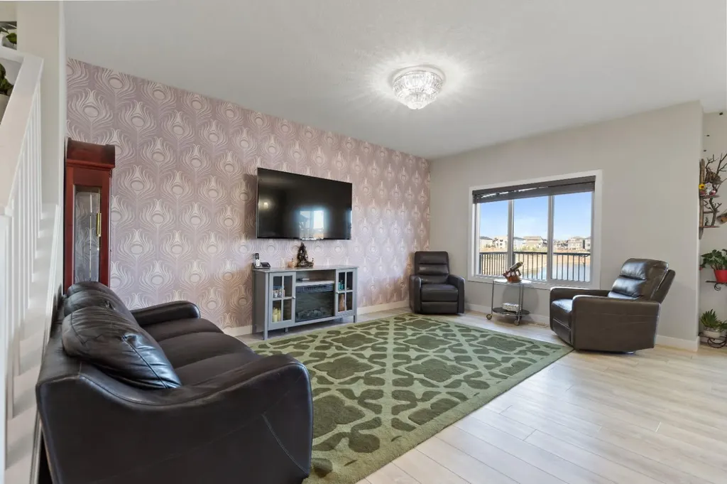 32 Cornerbrook Common NE Calgary AB T3N1M2