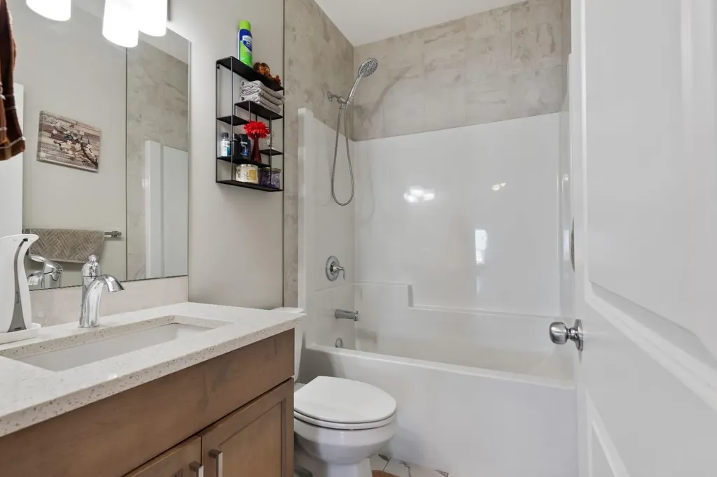 32 Cornerbrook Common NE Calgary AB T3N1M2