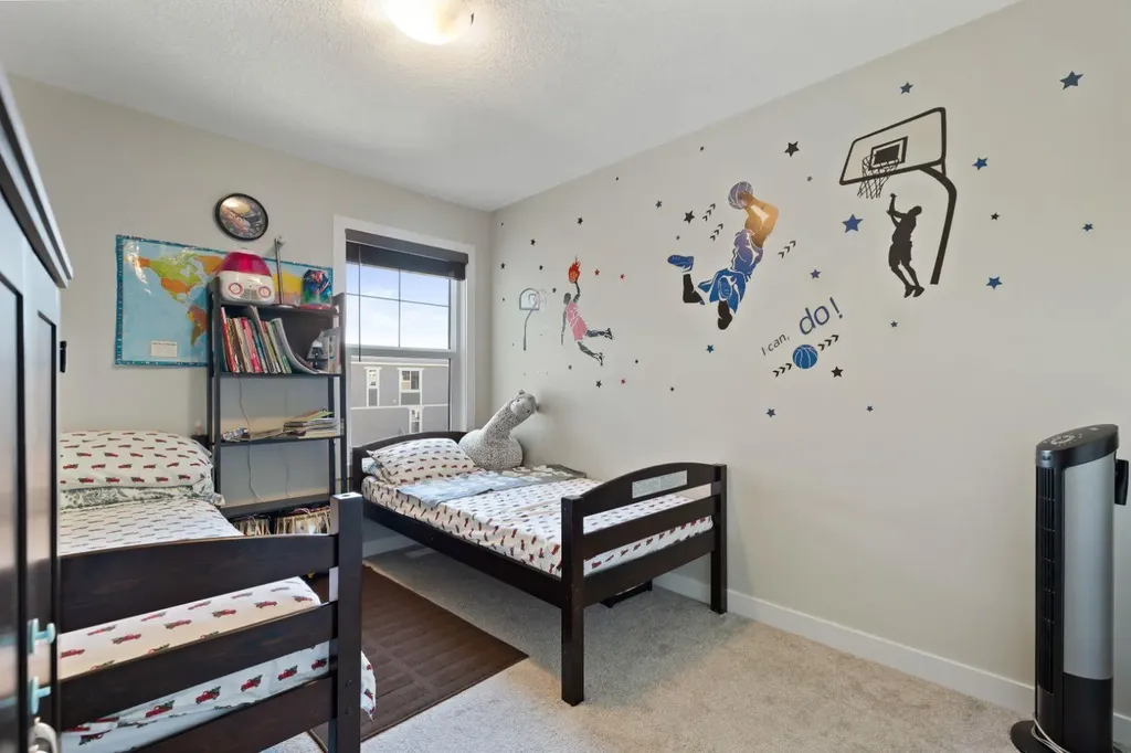 32 Cornerbrook Common NE Calgary AB T3N1M2