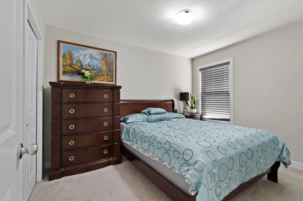 32 Cornerbrook Common NE Calgary AB T3N1M2