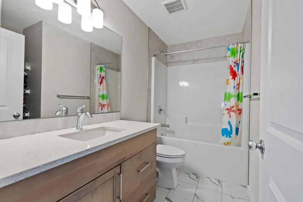 32 Cornerbrook Common NE Calgary AB T3N1M2