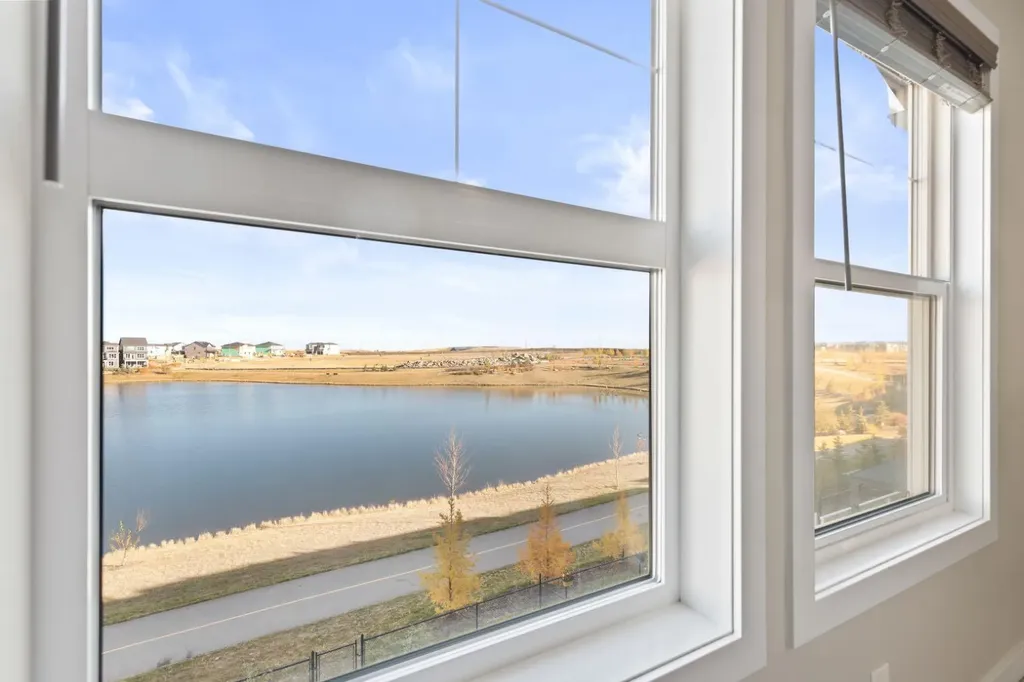 32 Cornerbrook Common NE Calgary AB T3N1M2