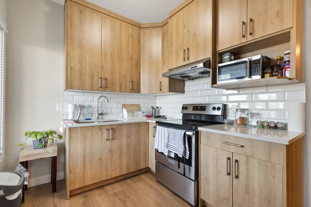 32 Cornerbrook Common NE Calgary AB T3N1M2