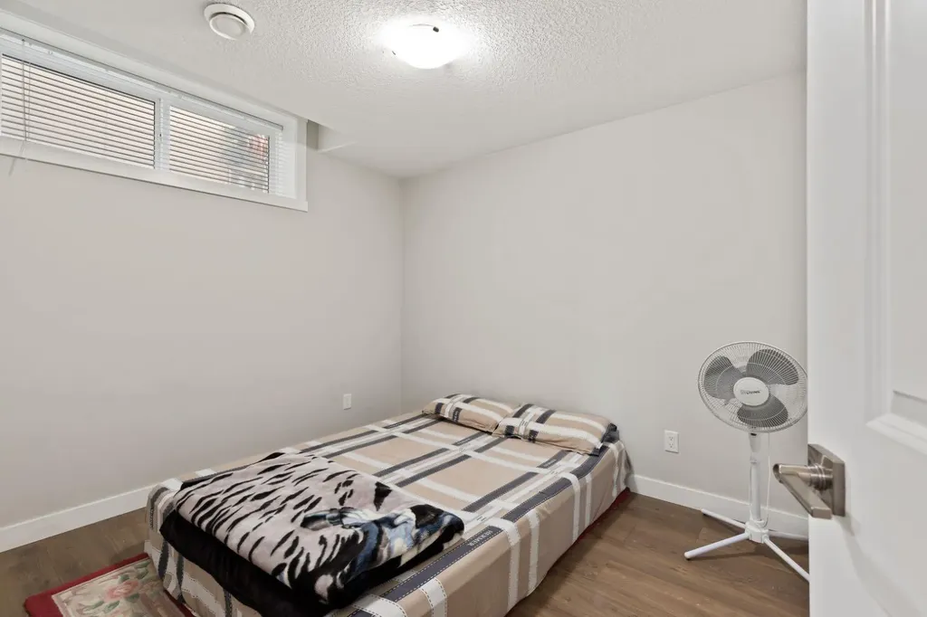 32 Cornerbrook Common NE Calgary AB T3N1M2