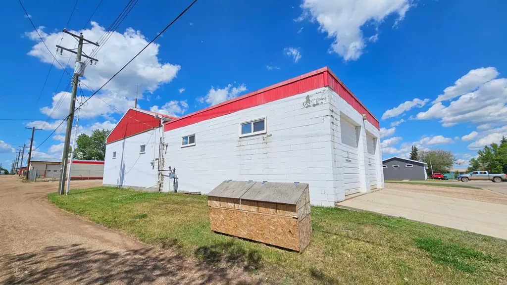 5310 50 Avenue Castor AB T0C0X0
