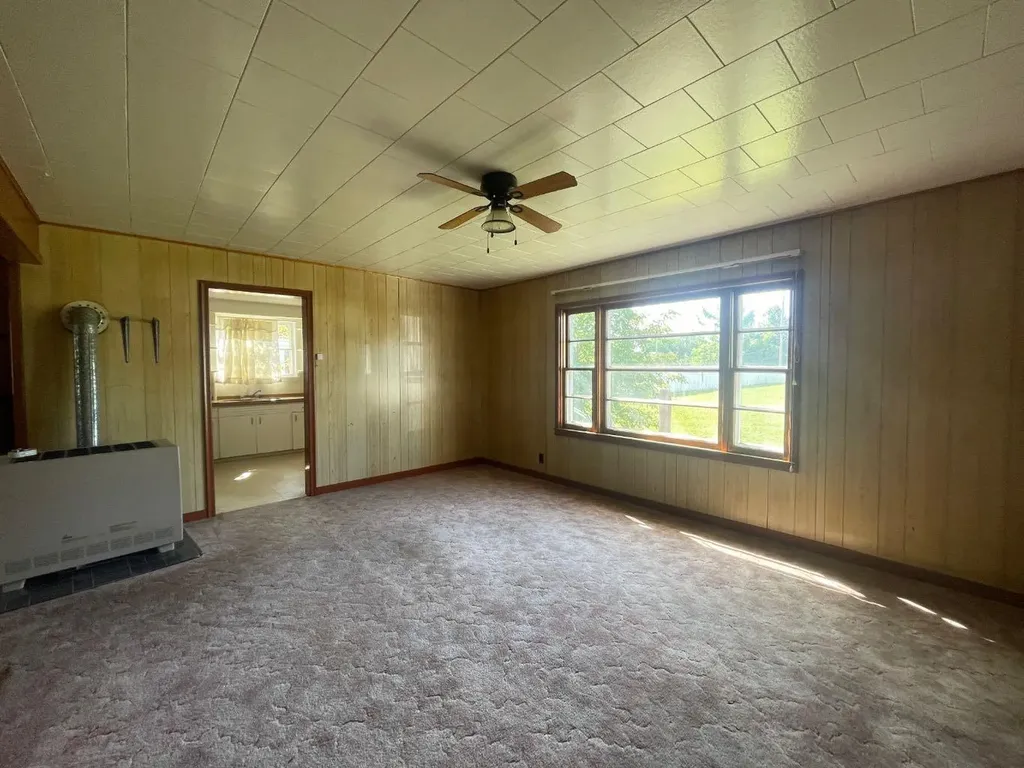4829 56th Avenue High Prairie AB T0G 1E0