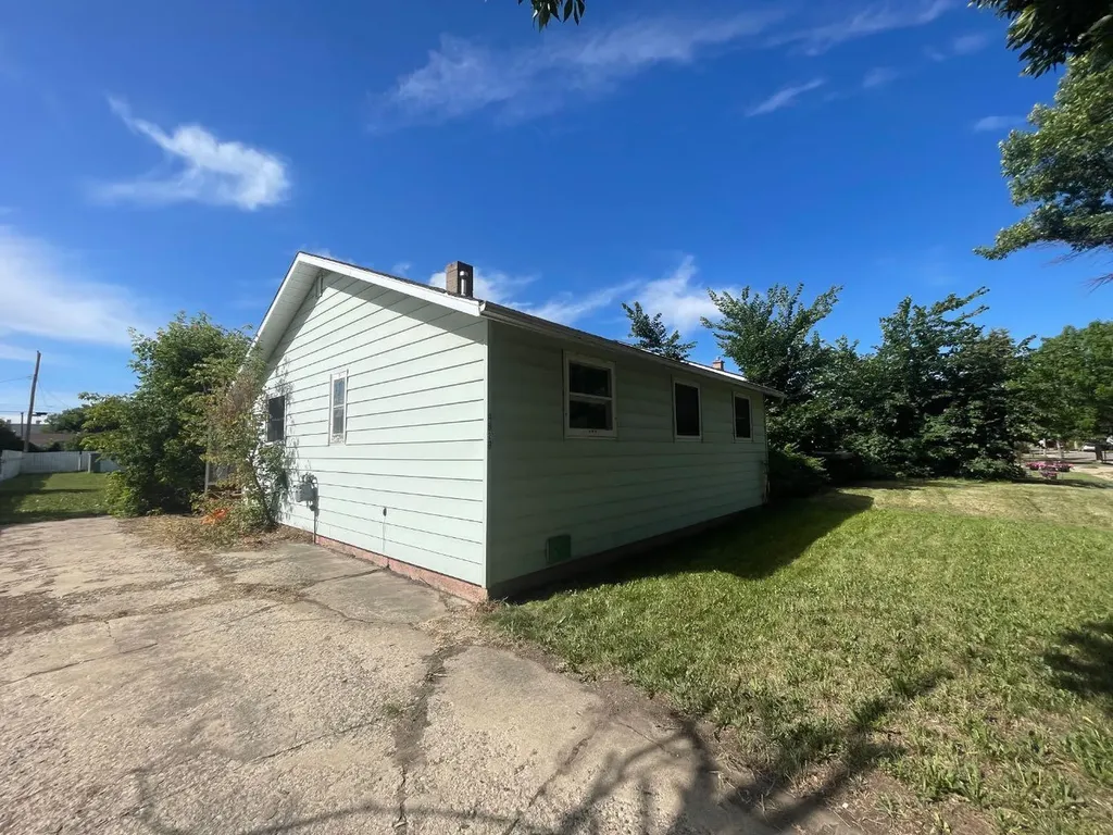 4829 56th Avenue High Prairie AB T0G 1E0