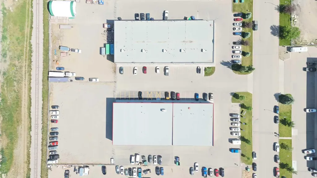 526 39 Street Lethbridge AB T1H 6Y2