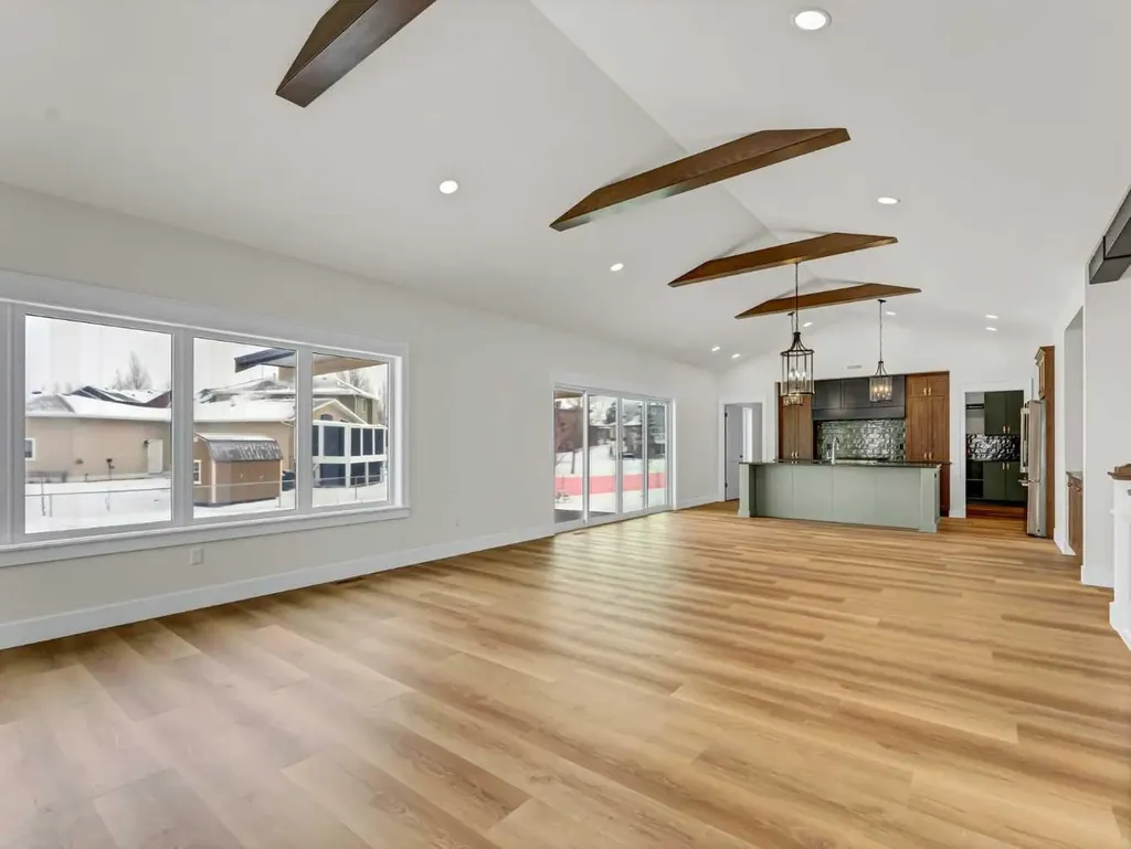 25 Blue Heron Bay Lake Newell Resort AB T1R 0X5