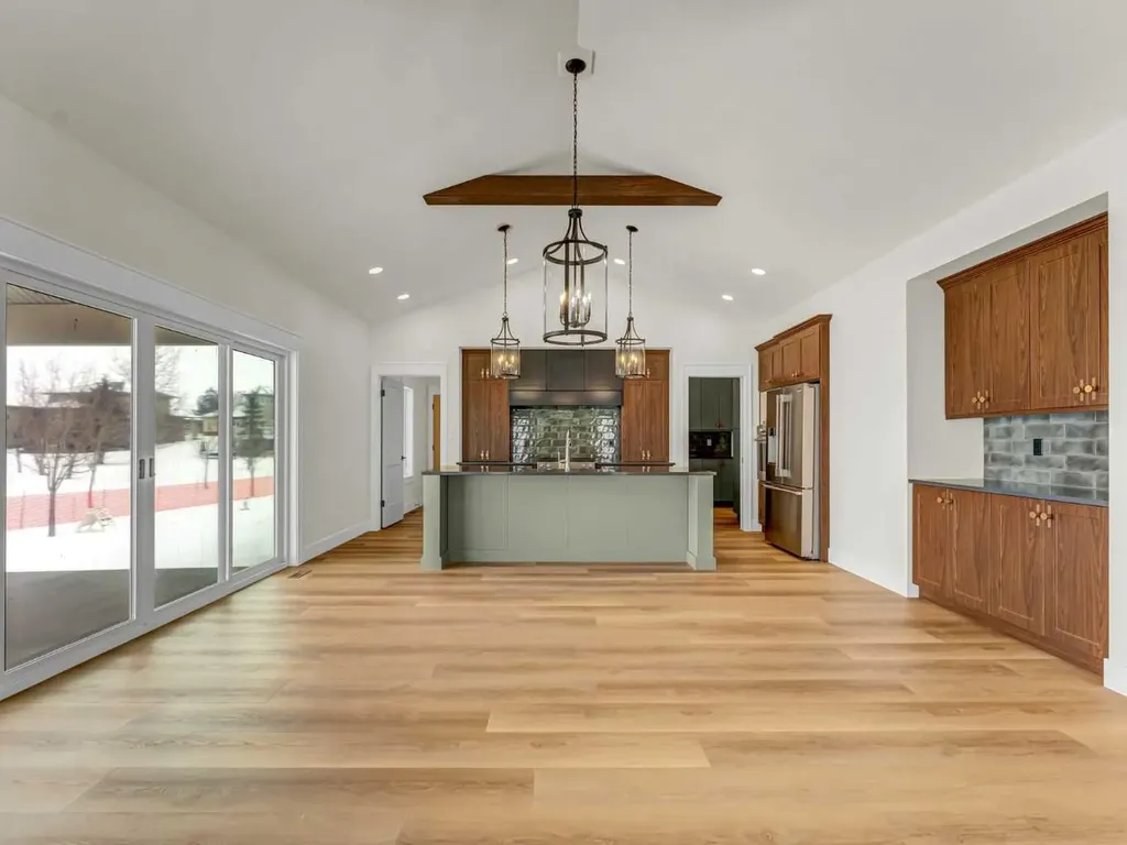 25 Blue Heron Bay Lake Newell Resort AB T1R 0X5