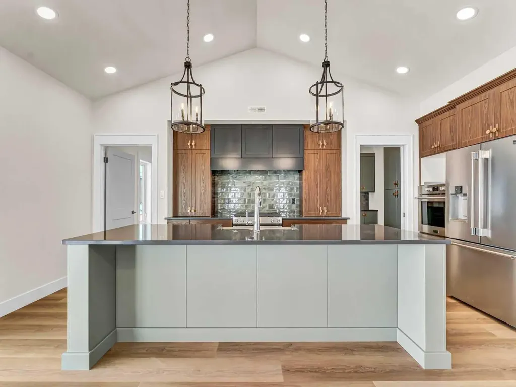 25 Blue Heron Bay Lake Newell Resort AB T1R 0X5