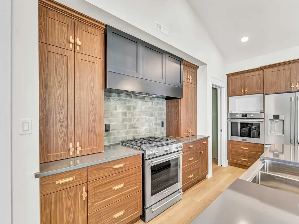 25 Blue Heron Bay Lake Newell Resort AB T1R 0X5