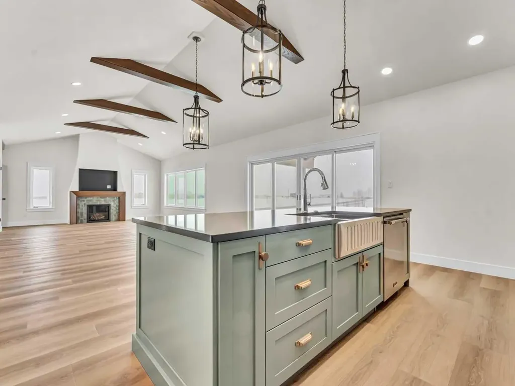 25 Blue Heron Bay Lake Newell Resort AB T1R 0X5