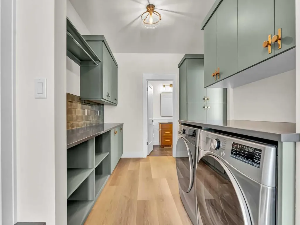 25 Blue Heron Bay Lake Newell Resort AB T1R 0X5