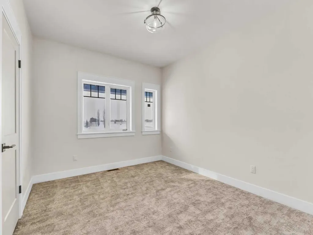 25 Blue Heron Bay Lake Newell Resort AB T1R 0X5