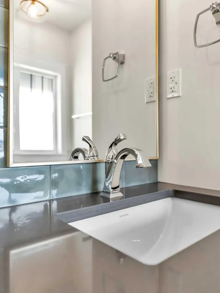 25 Blue Heron Bay Lake Newell Resort AB T1R 0X5