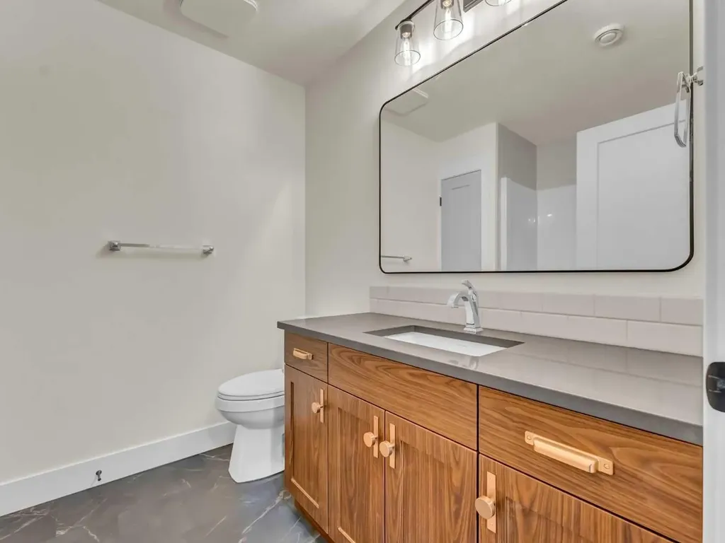 25 Blue Heron Bay Lake Newell Resort AB T1R 0X5