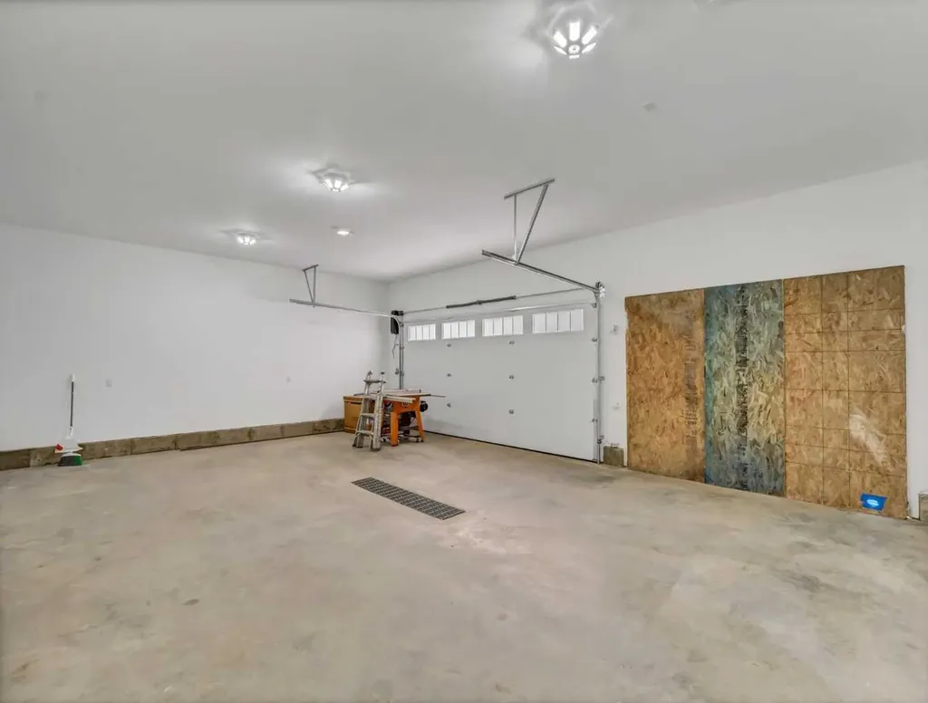 25 Blue Heron Bay Lake Newell Resort AB T1R 0X5