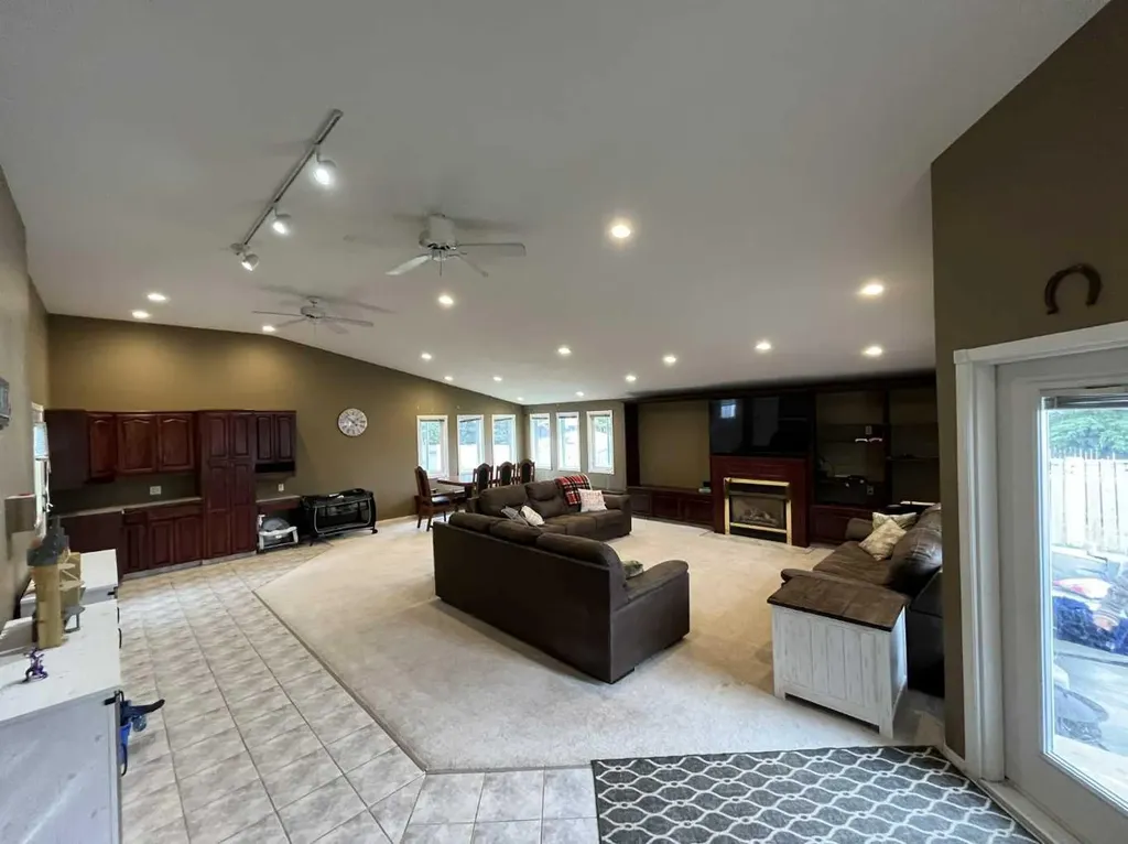 3930 Harmony Place Taber AB T1G 1A2